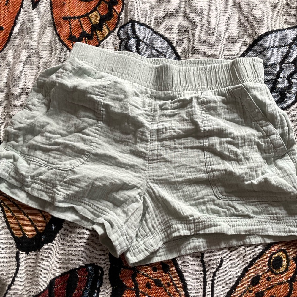 Gap shorts